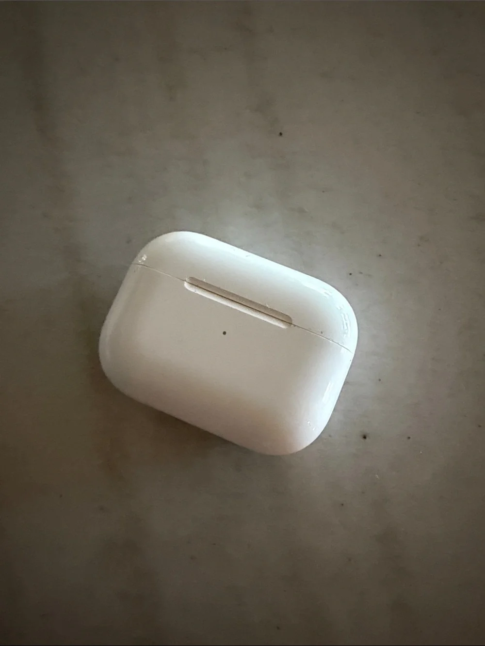 Apple AirPods Pro (1st Gen) Missing One AirPod